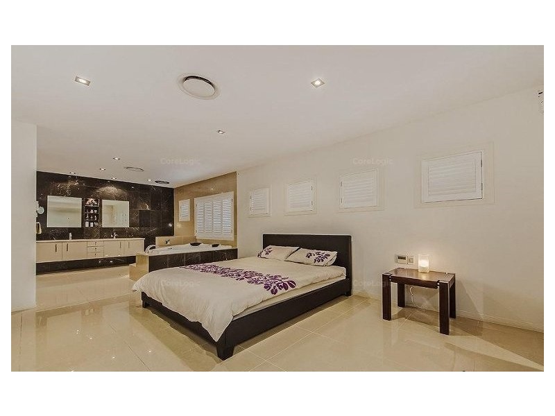 28 Sunningdale Circuit, Robina QLD 4226