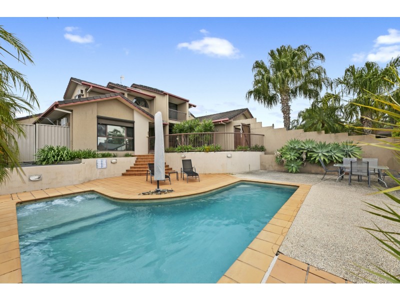 28 Sunningdale Circuit, Robina QLD 4226