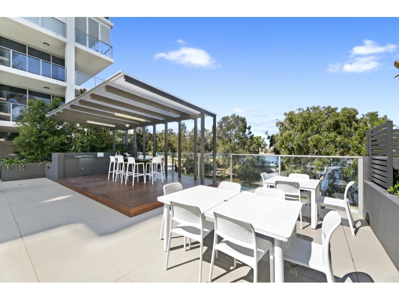 372/33 Lakefront Crescent, Varsity Lakes QLD 4227