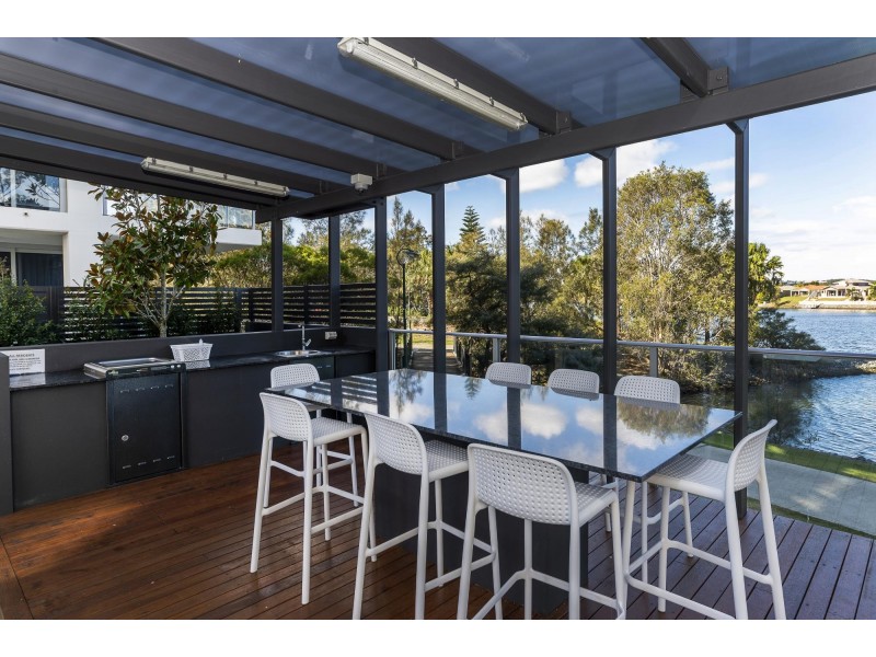 372/33 Lakefront Crescent, Varsity Lakes QLD 4227