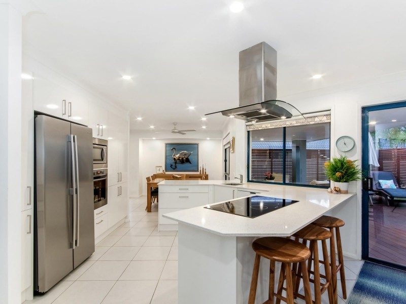 9 Litsea Court, Reedy Creek QLD 4227