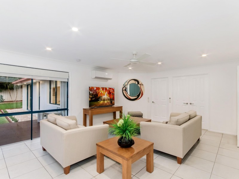 9 Litsea Court, Reedy Creek QLD 4227