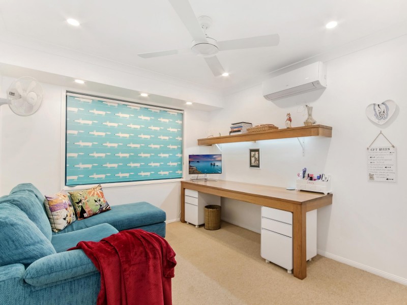 9 Litsea Court, Reedy Creek QLD 4227