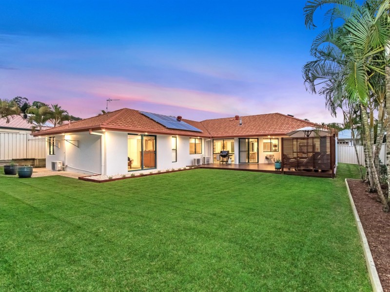9 Litsea Court, Reedy Creek QLD 4227