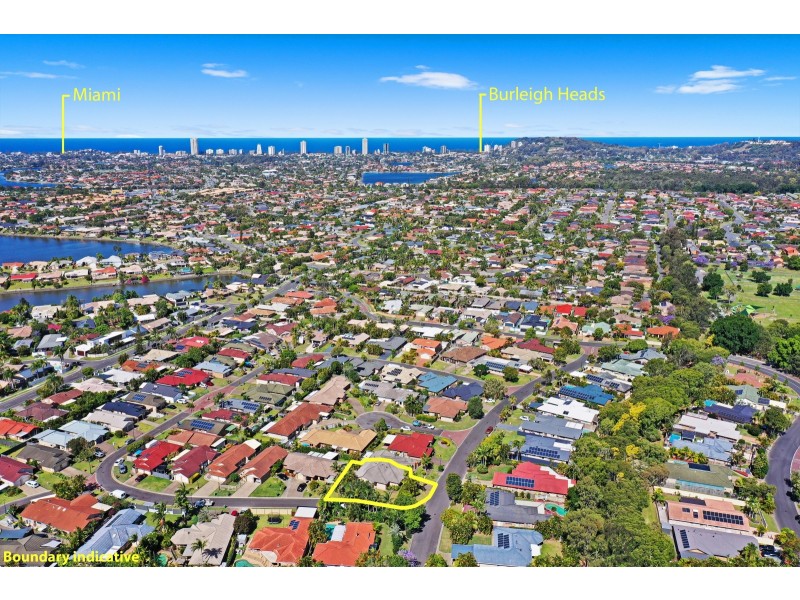 1/13 Belrose Boulevard, Varsity Lakes QLD 4227