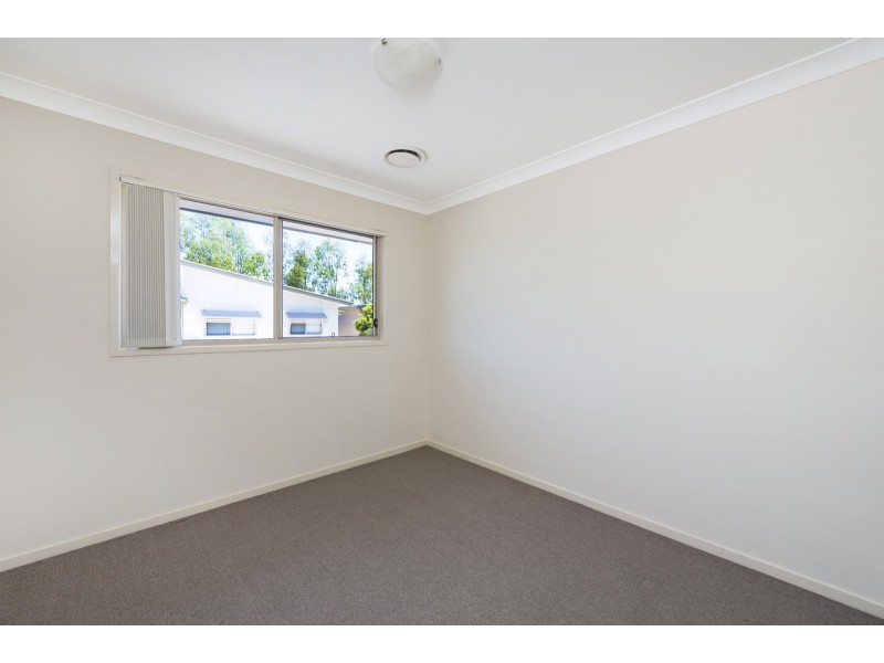 5/2 Weir Drive, Upper Coomera QLD 4209