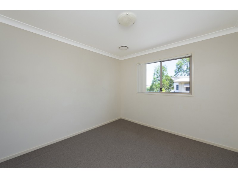 5/2 Weir Drive, Upper Coomera QLD 4209