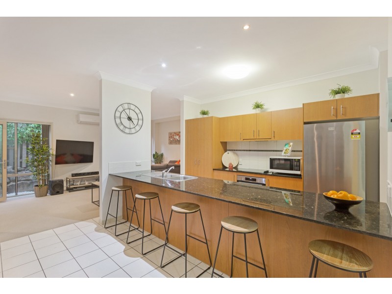 1/3 Winton Terrace, Varsity Lakes QLD 4227