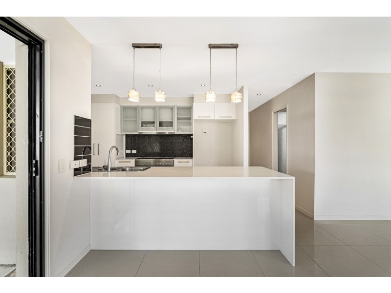 14 Montezuma Drive, Burleigh Waters QLD 4220