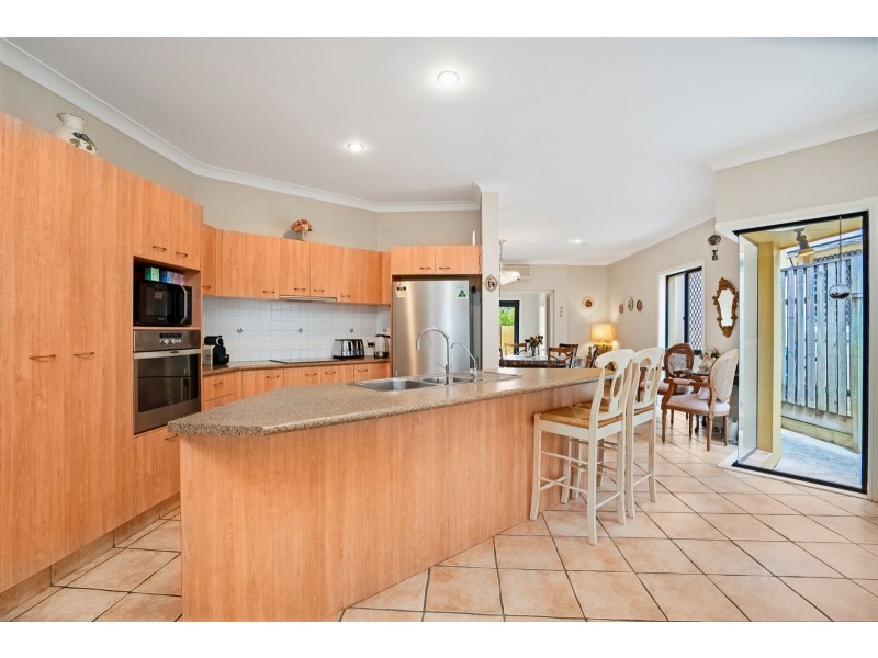 23 Ranier Crescent, Varsity Lakes QLD 4227
