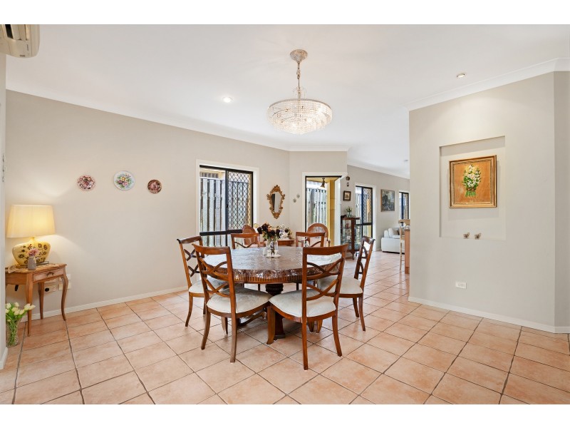 23 Ranier Crescent, Varsity Lakes QLD 4227