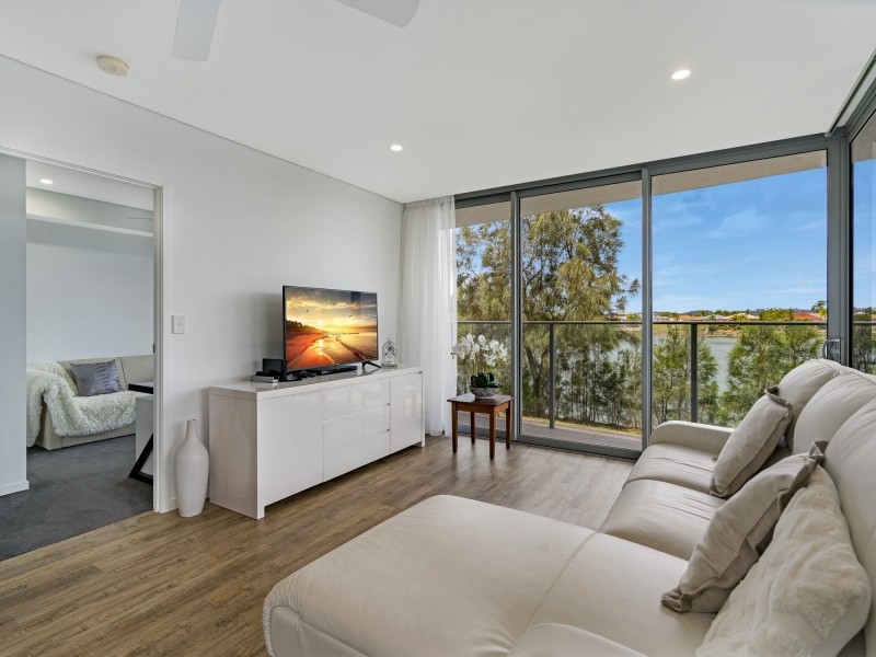 312/33 Lakefront Crescent, Varsity Lakes QLD 4227