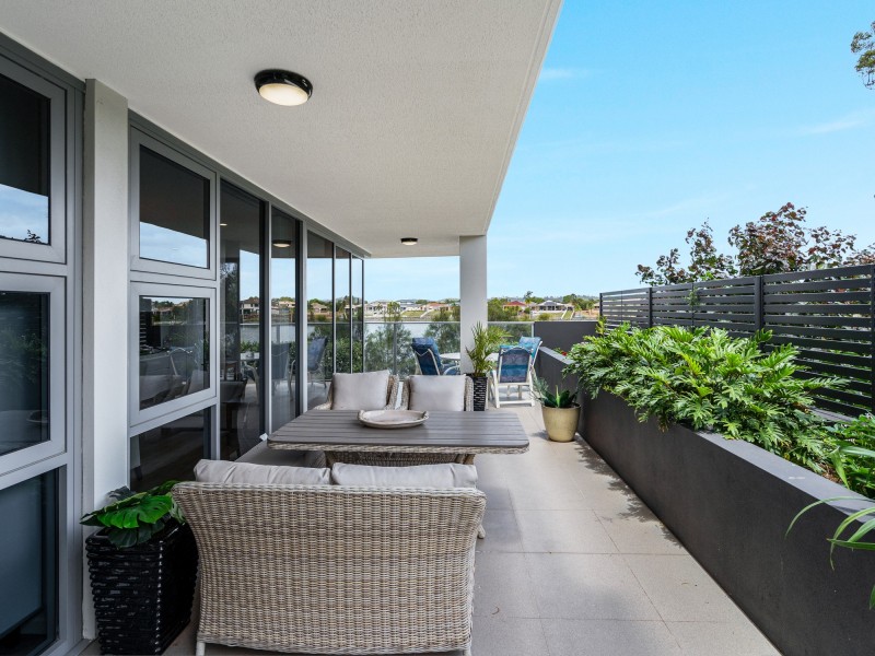 312/33 Lakefront Crescent, Varsity Lakes QLD 4227