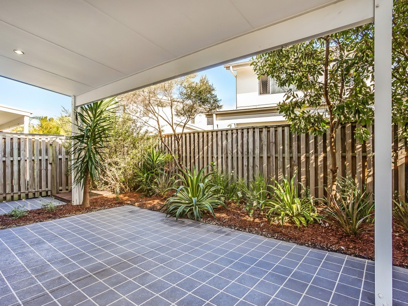 39 Barcelona Way, Burleigh Waters QLD 4220