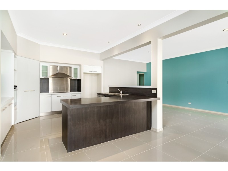 17 Koolang Crescent, Reedy Creek QLD 4227