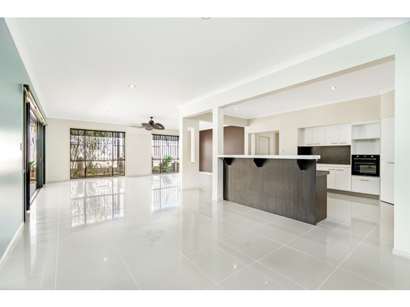 17 Koolang Crescent, Reedy Creek QLD 4227