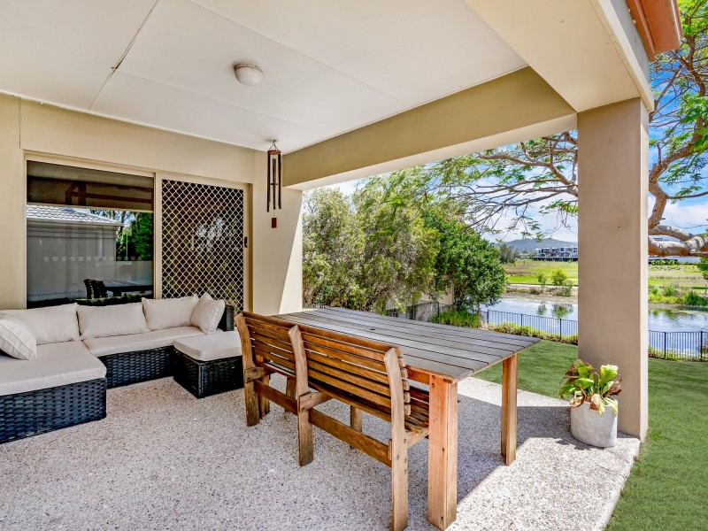 44 Peach Drive, Robina QLD 4226