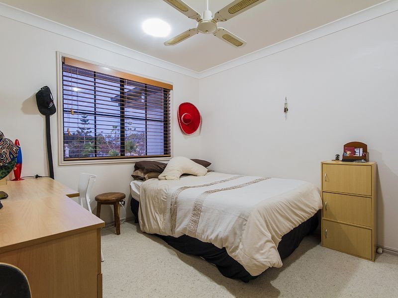 3/2 Beachcomber Court, Burleigh Waters QLD 4220