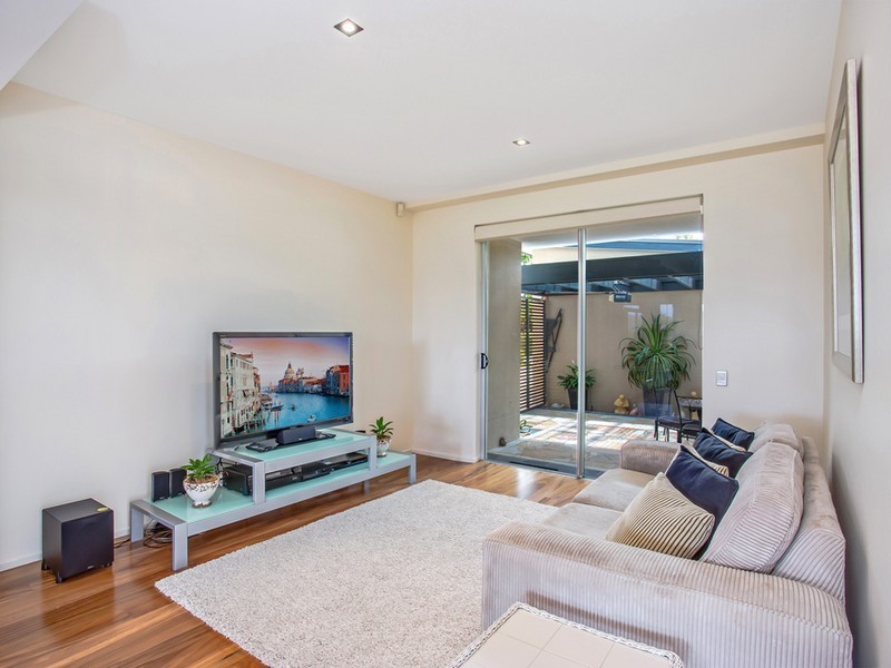 11/802 Glades Drive, Robina QLD 4226