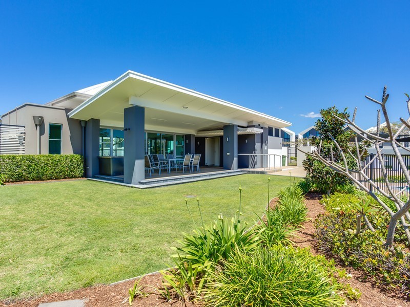 11/802 Glades Drive, Robina QLD 4226