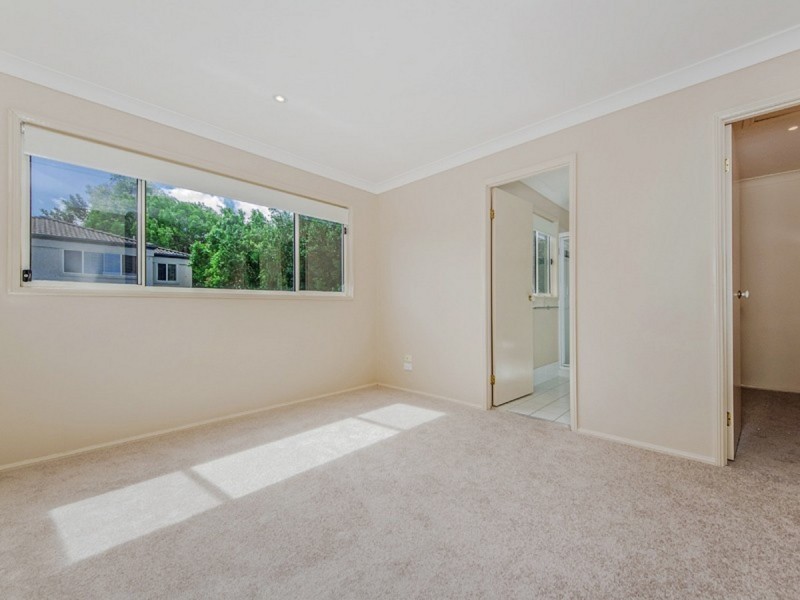 4/97 Eugaree Street, Southport QLD 4215