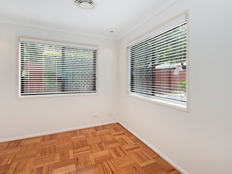 6 Waverley Street, Southport QLD 4215