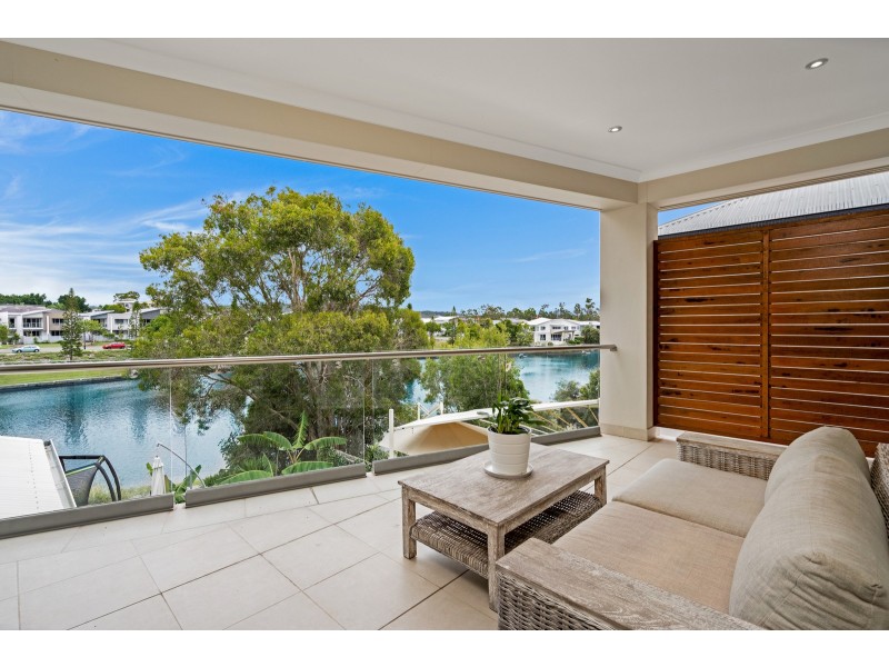 55 Bridgewater Drive, Varsity Lakes QLD 4227