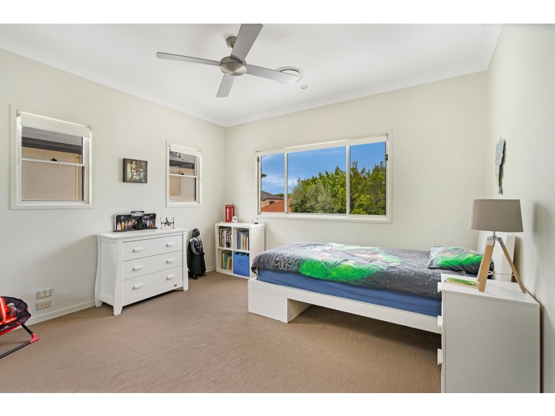 55 Bridgewater Drive, Varsity Lakes QLD 4227