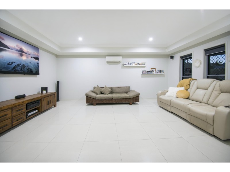 6 Bunjil Place, Upper Coomera QLD 4209