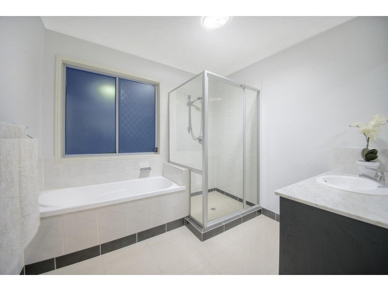 6 Bunjil Place, Upper Coomera QLD 4209