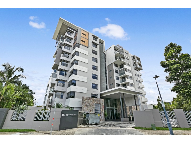 1/38 Riverwalk Avenue, Robina QLD 4226