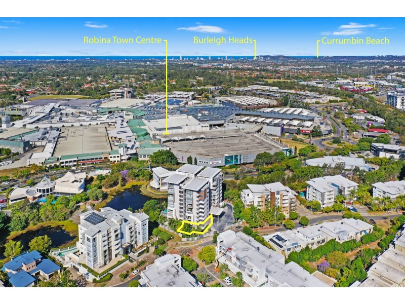1/38 Riverwalk Avenue, Robina QLD 4226