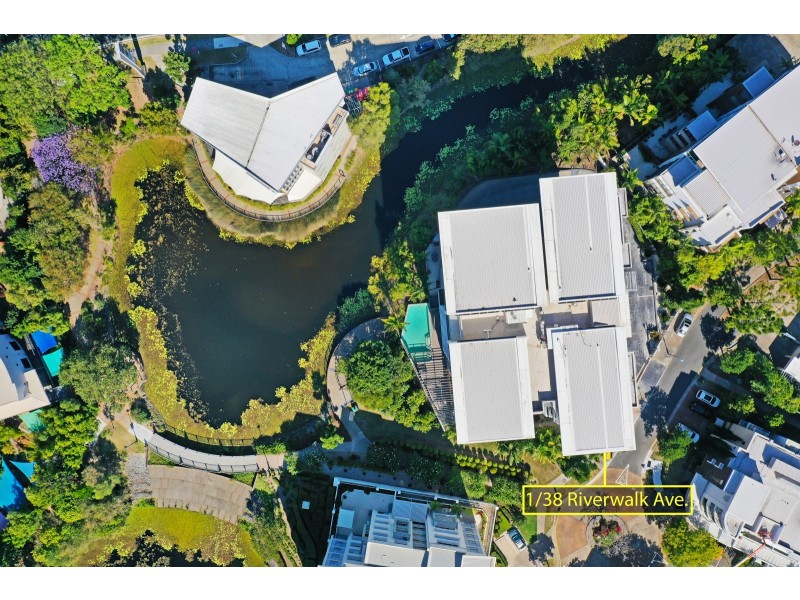 1/38 Riverwalk Avenue, Robina QLD 4226