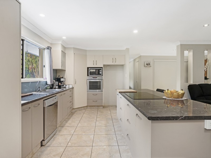 4 Yampi Place, Worongary QLD 4213