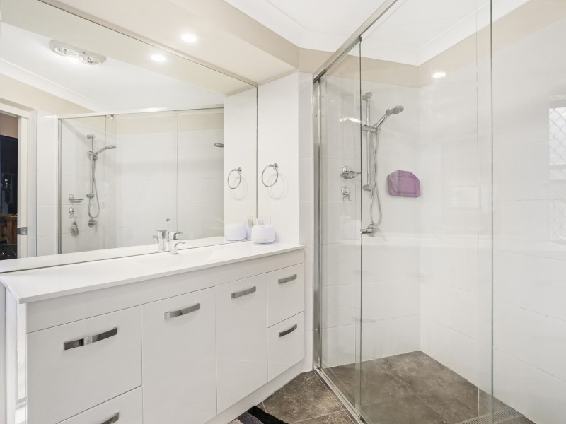 4 Yampi Place, Worongary QLD 4213