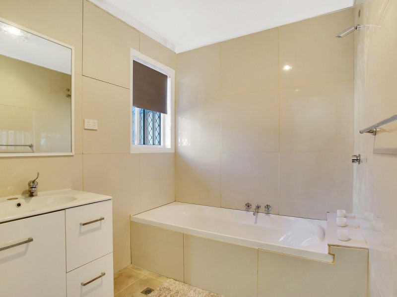 26 Bent Street, Nerang QLD 4211
