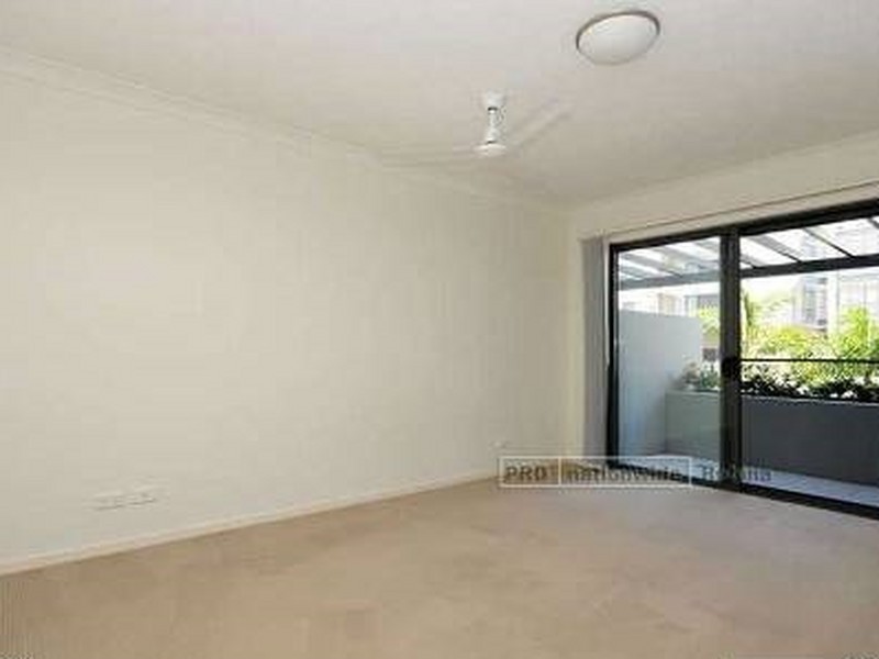 Unit 9/1 Acacia Court, Robina QLD 4226