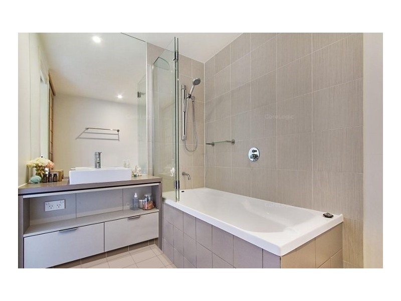 206/60 Riverwalk Avenue, Robina QLD 4226