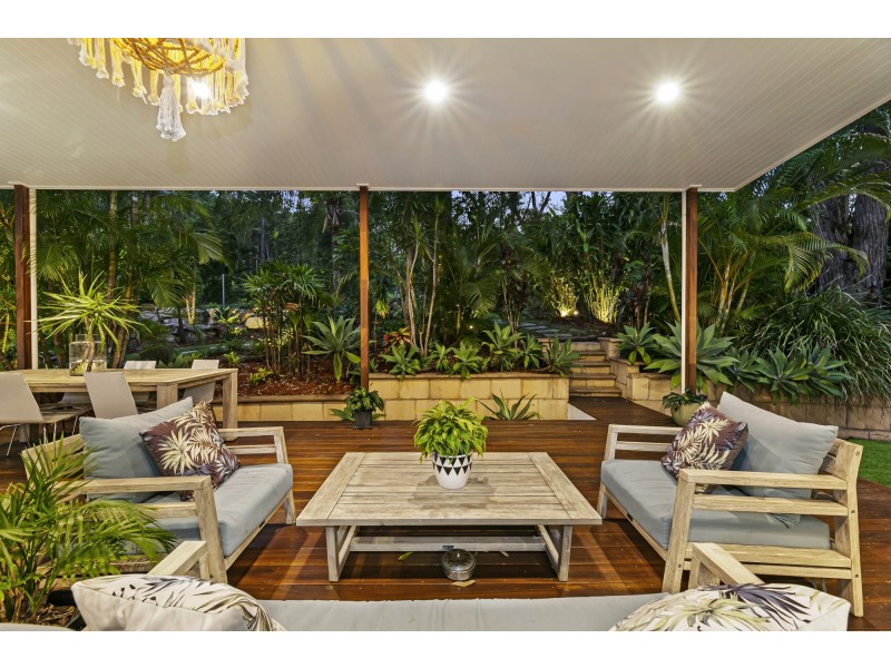 4 Evergreen Drive, Elanora QLD 4221