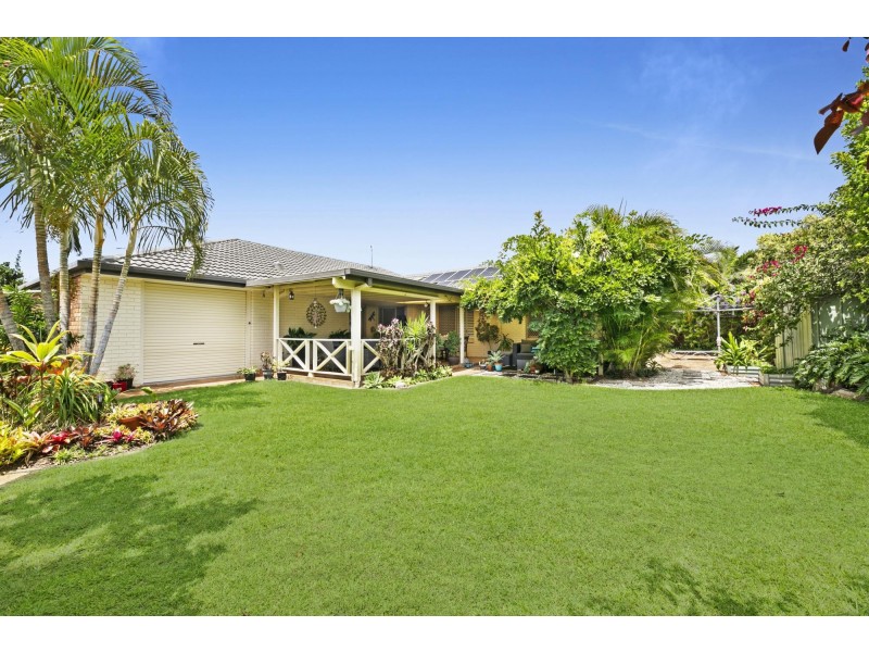 9 Teasdale Drive, Nerang QLD 4211