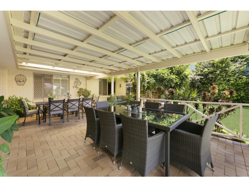 9 Teasdale Drive, Nerang QLD 4211