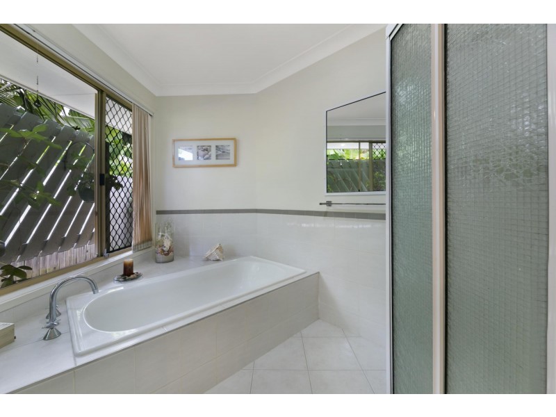 9 Teasdale Drive, Nerang QLD 4211