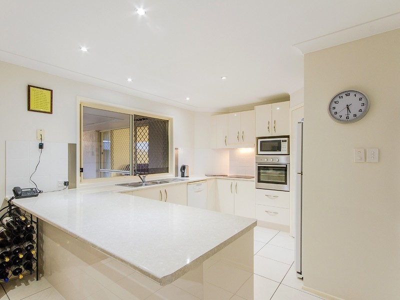 1 Wilton Close, Mudgeeraba QLD 4213
