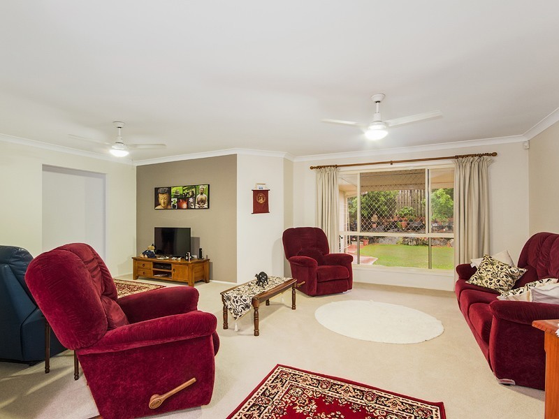 1 Wilton Close, Mudgeeraba QLD 4213