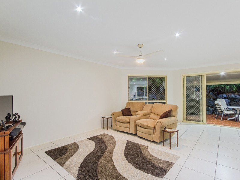 1 Wilton Close, Mudgeeraba QLD 4213