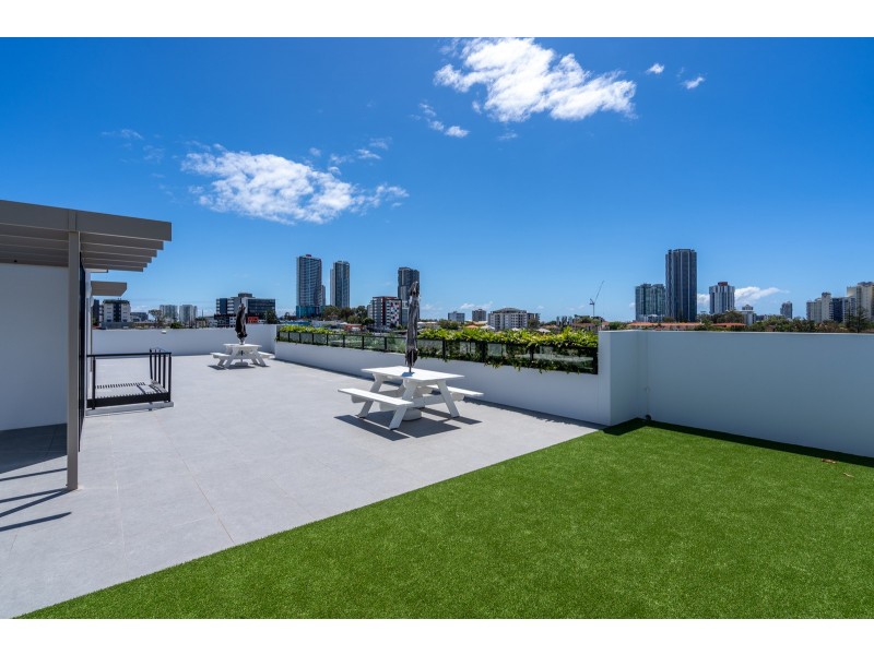 18/23 Minnie Street, Southport QLD 4215