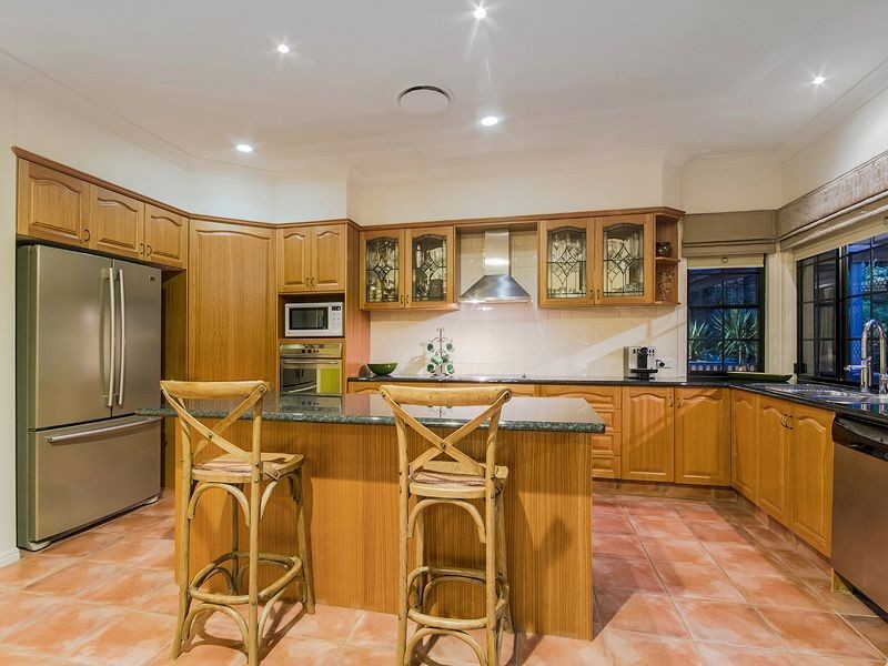 243 West Burleigh Road, Burleigh Heads QLD 4220