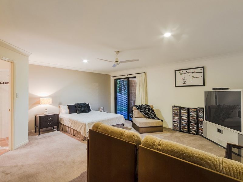 243 West Burleigh Road, Burleigh Heads QLD 4220