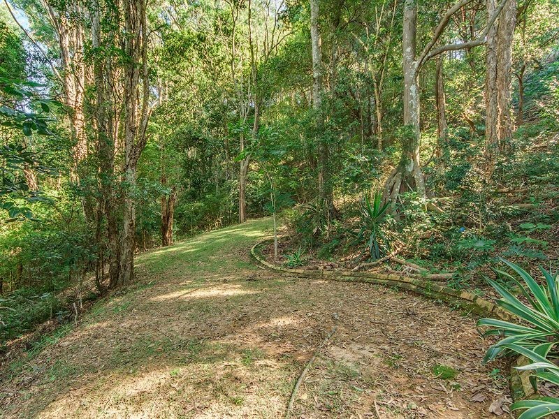 243 West Burleigh Road, Burleigh Heads QLD 4220