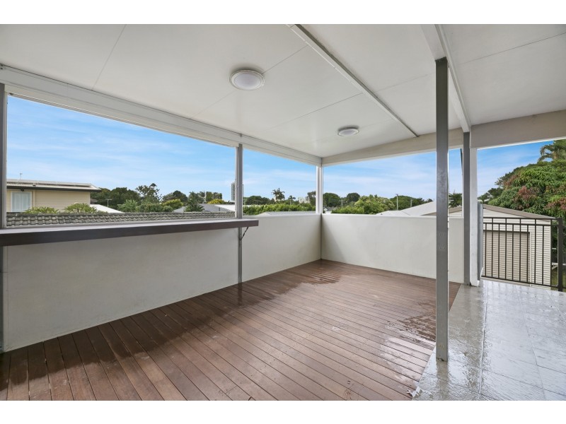 25 Reynolds Avenue, Labrador QLD 4215